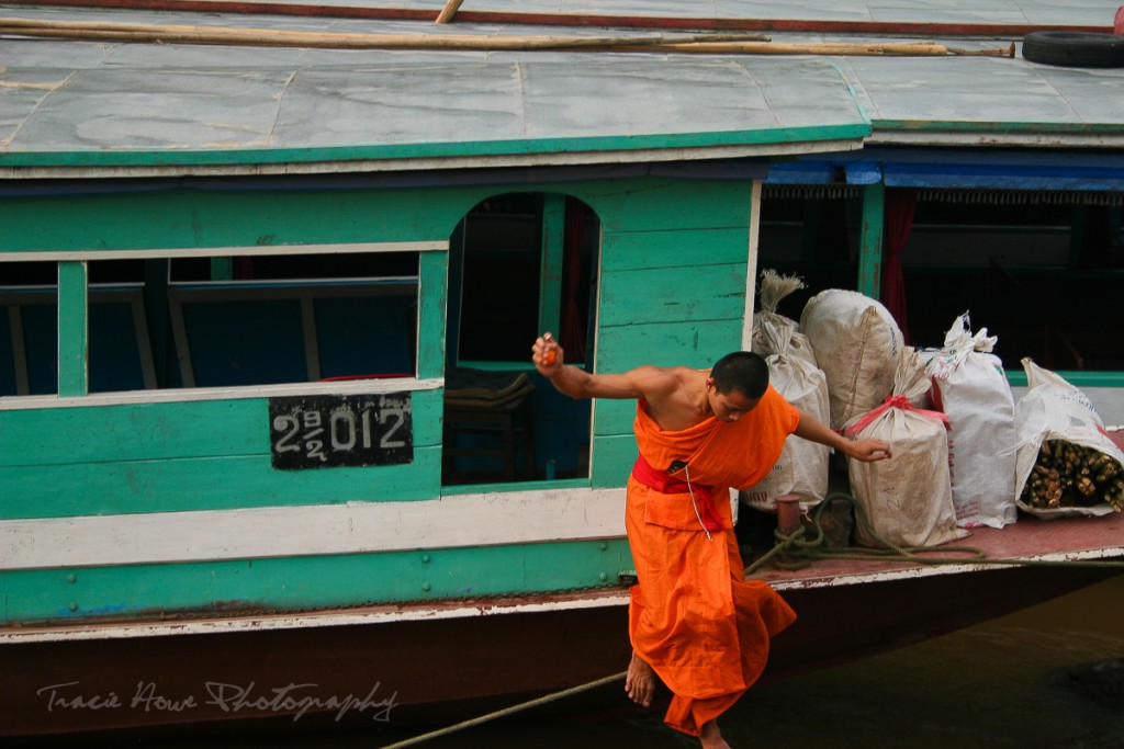 how to photograph people respectfully 