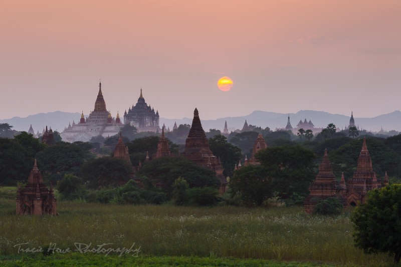 Bagan sunset temples