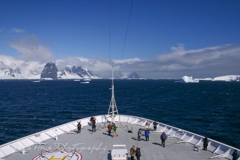 Travel to Antarctica by cruise ship