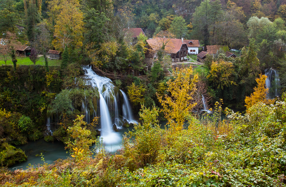 a guide to visiting Plitvice Lakes National Park